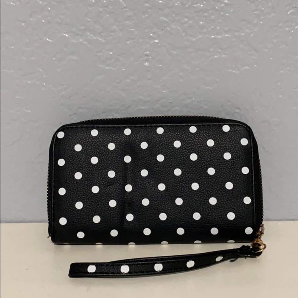Black & White Polkadot Wristlet Clutch